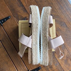 🆕 a n a Coy Elastic Strap Women’s Sandal Tan Size 8 #58